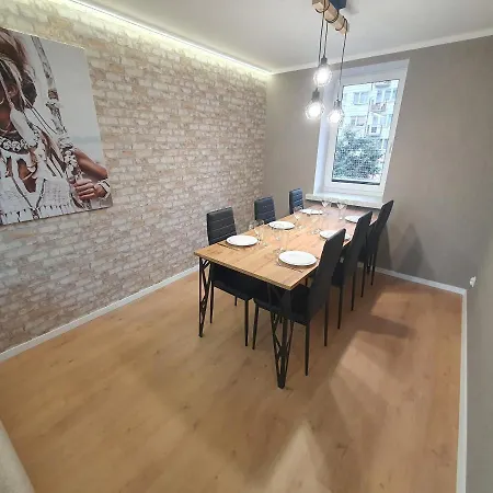 Apartman Jdk Legionow 74m2 8-osobowy *