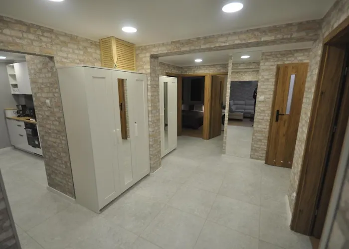 Jdk Legionow 74m2 8-osobowy Apartman